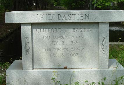 kid bastien tomb